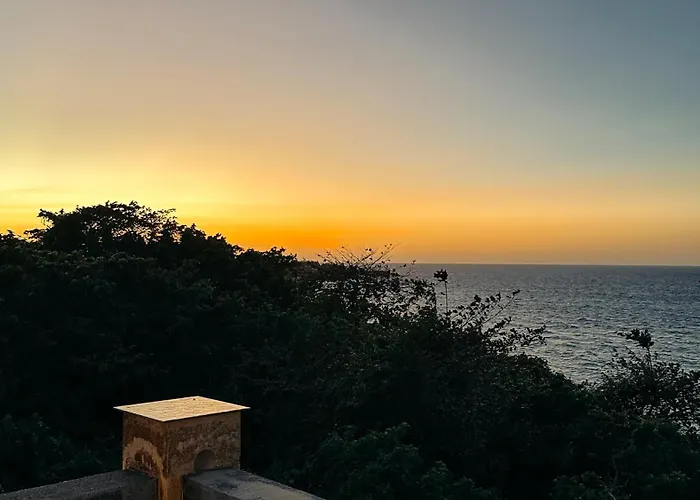 Om Namaste Beachhouse And Cottages *