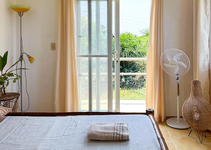 Om Namaste Beachhouse And Cottages Guest house Daanbantayan