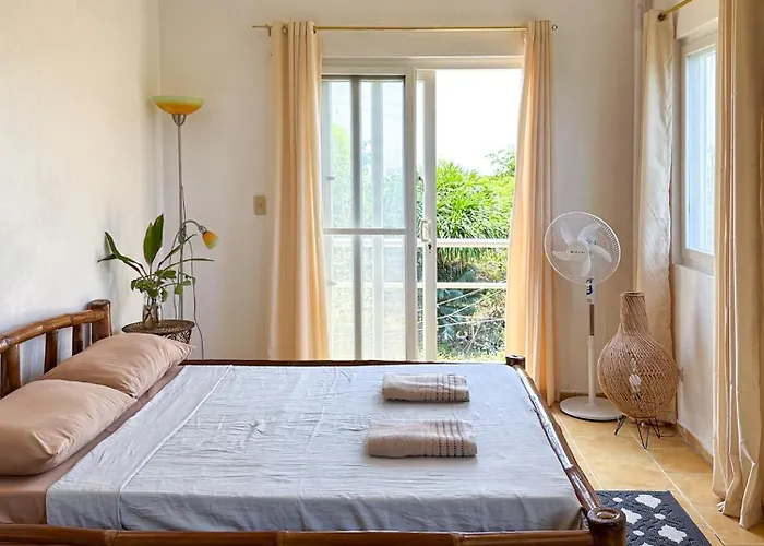 Om Namaste Beachhouse And Cottages Guest house
