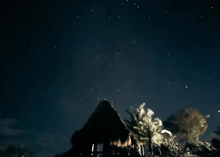 Om Namaste Beachhouse And Cottages * Daanbantayan