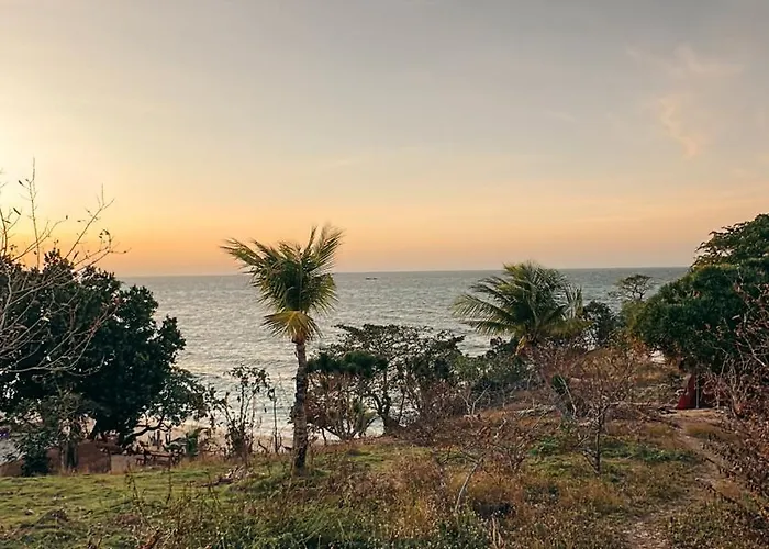 Om Namaste Beachhouse And Cottages