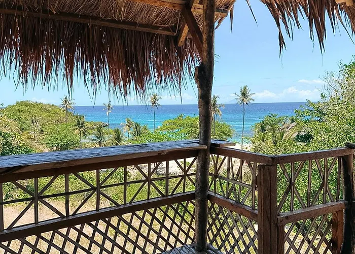 Om Namaste Beachhouse And Cottages * Daanbantayan