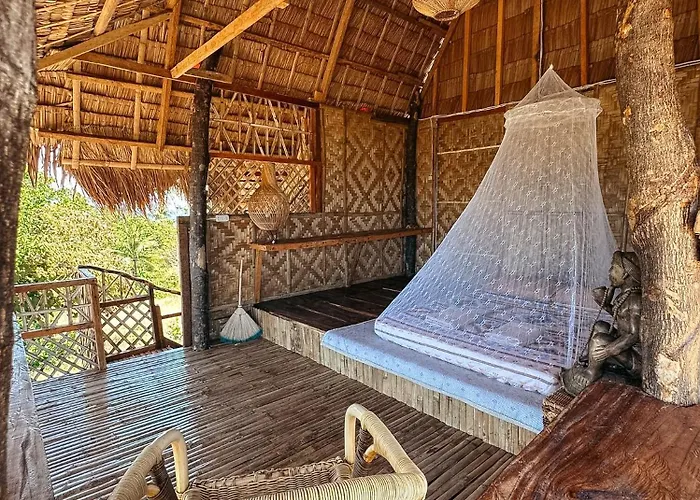 Guest house Om Namaste Beachhouse And Cottages